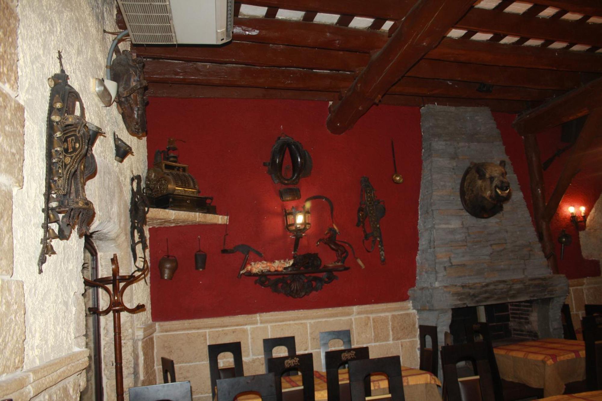 Hostal Restaurante La Diligencia Cunit Esterno foto