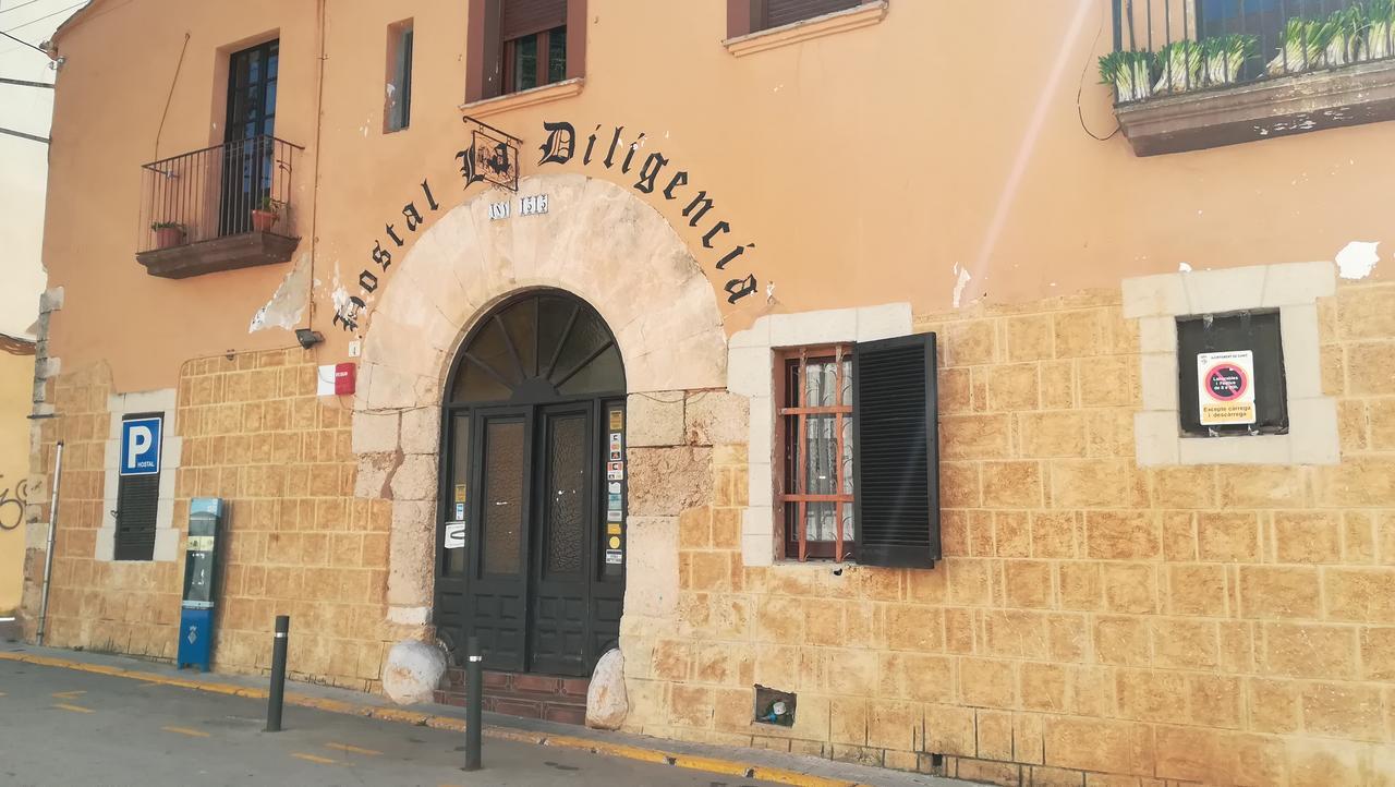 Hostal Restaurante La Diligencia Cunit Esterno foto