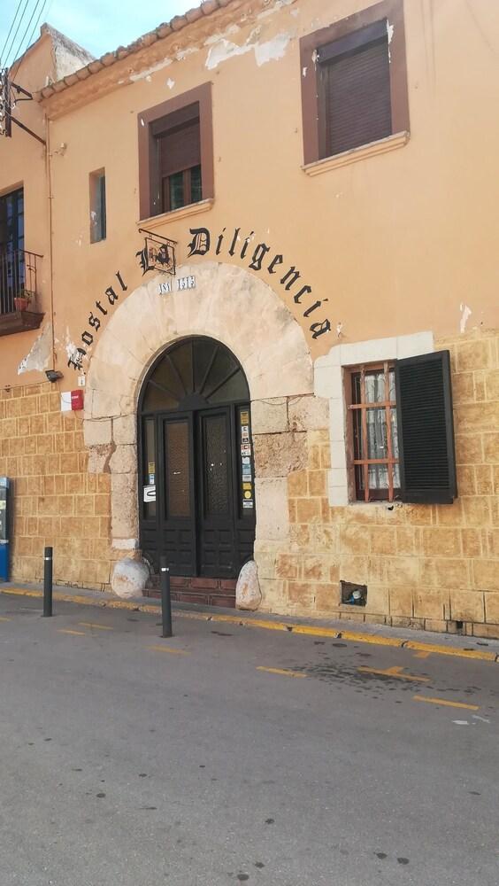 Hostal Restaurante La Diligencia Cunit Esterno foto